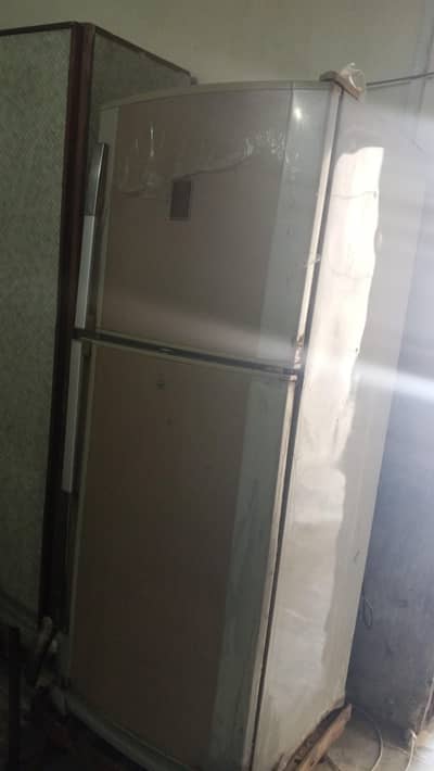 10/9 CONDITION USED FRIDGE ALL OKAY