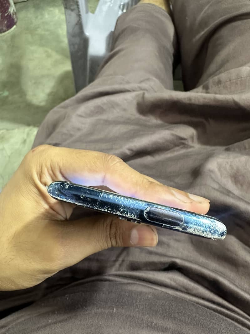 One Plus 7 Pro 3
