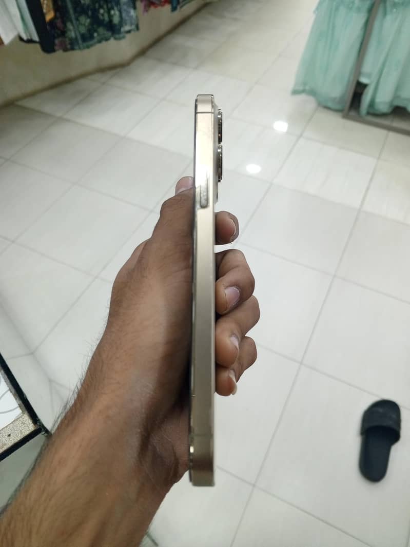 Apple iPhone 13 Pro Max 3