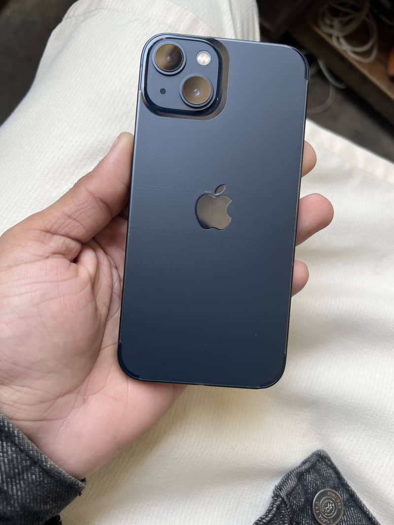 Apple iPhone 13 6