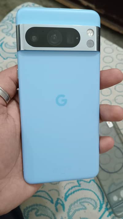 Google Pixel 8 Pro