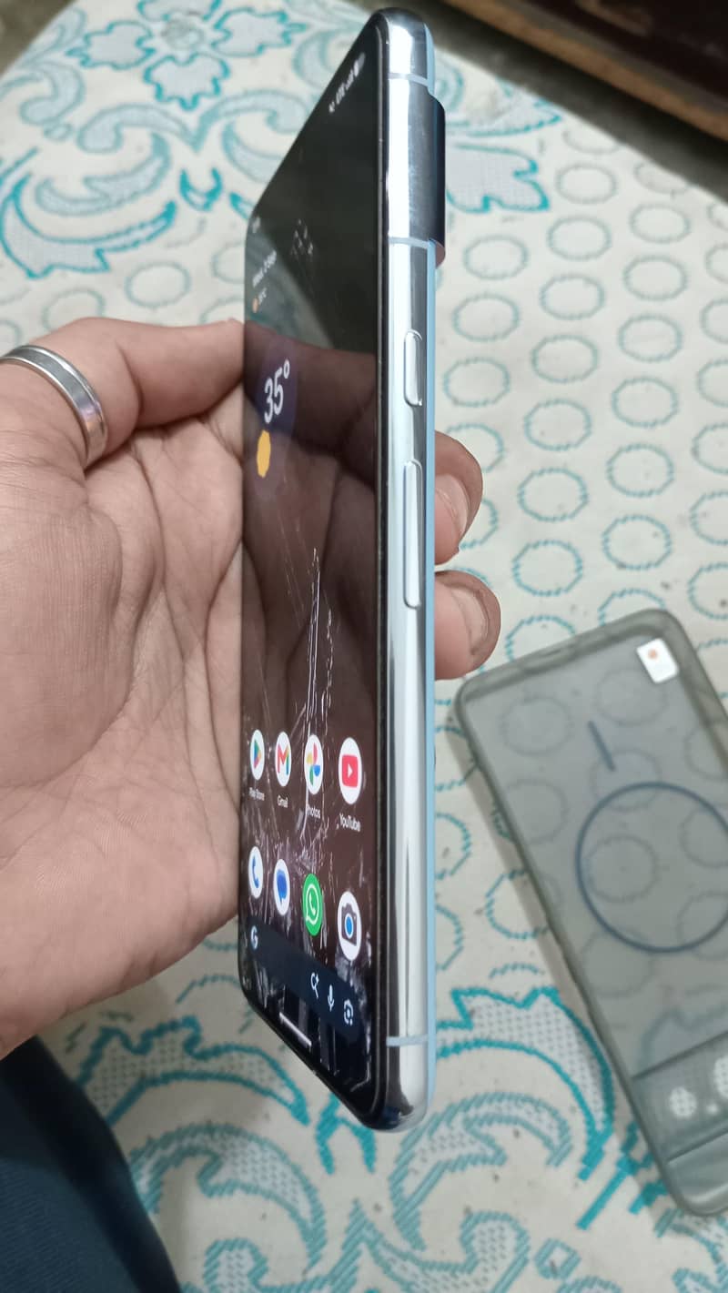 Google Pixel 8 Pro 1