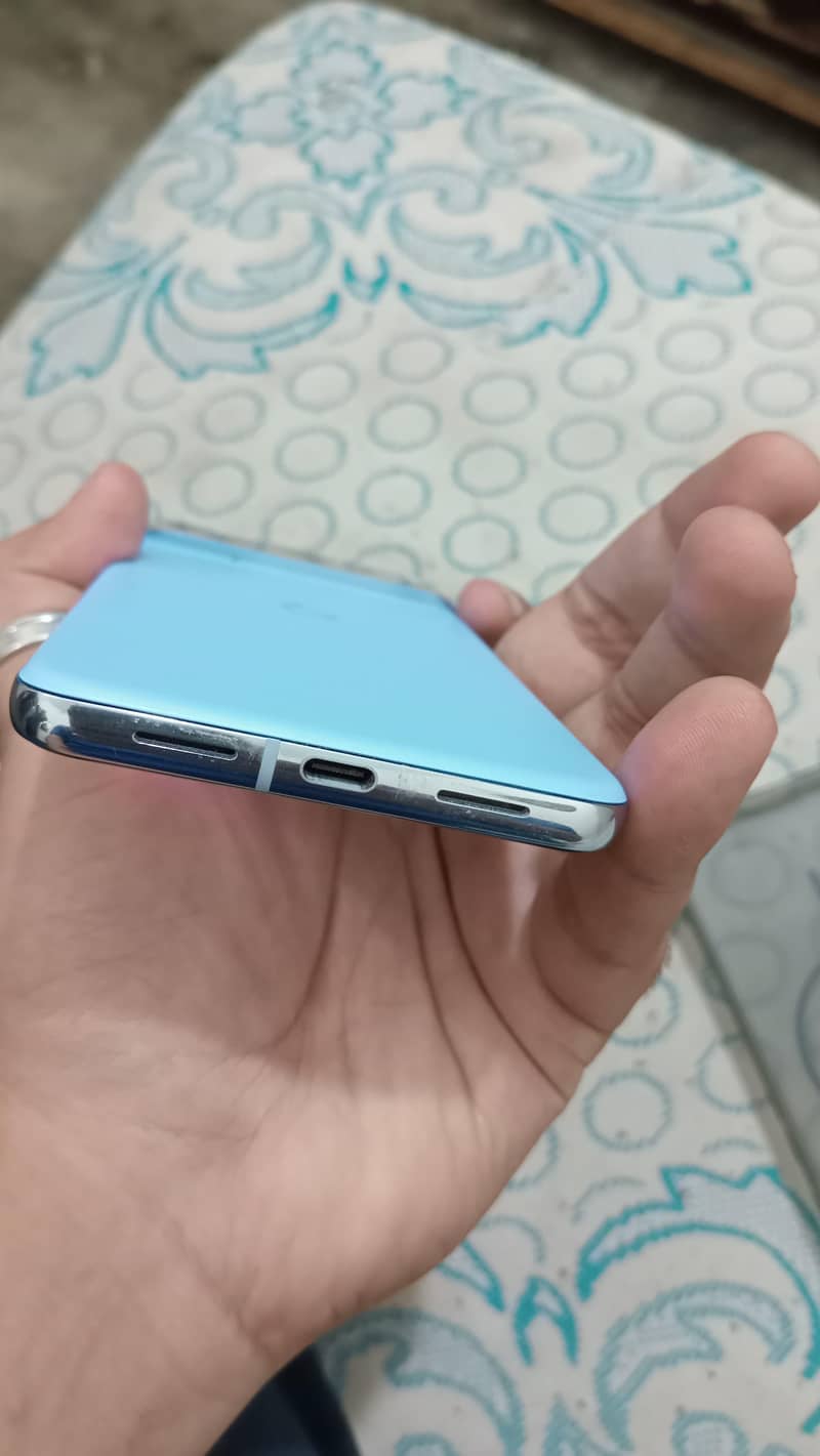 Google Pixel 8 Pro 3