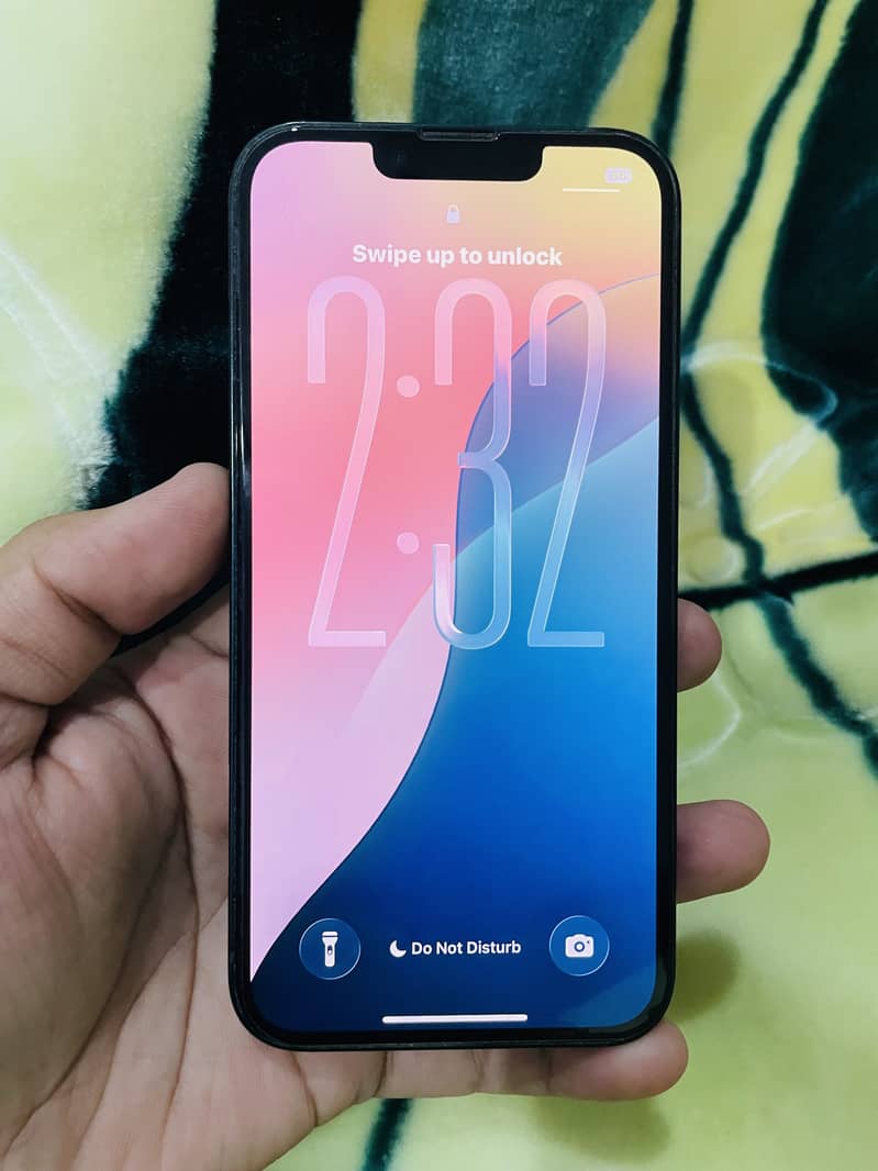 Apple iPhone 14 4