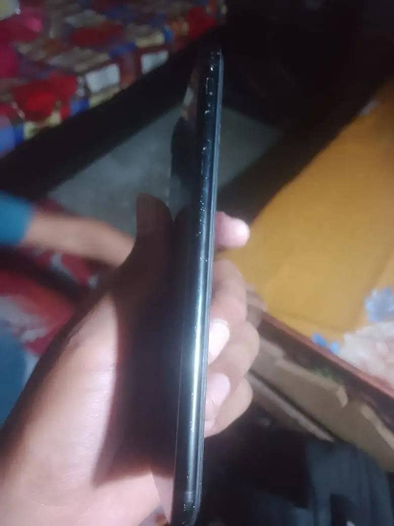 Apple iPhone 7 Plus 3
