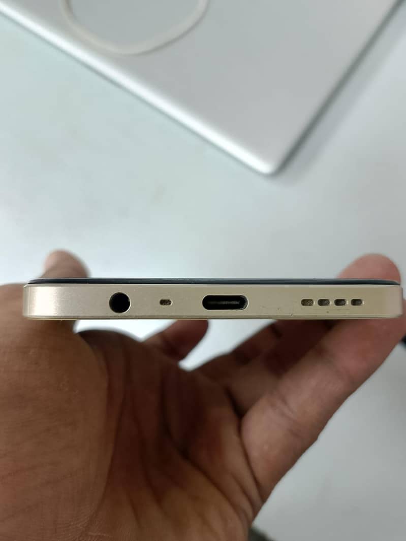 Realme C53 1