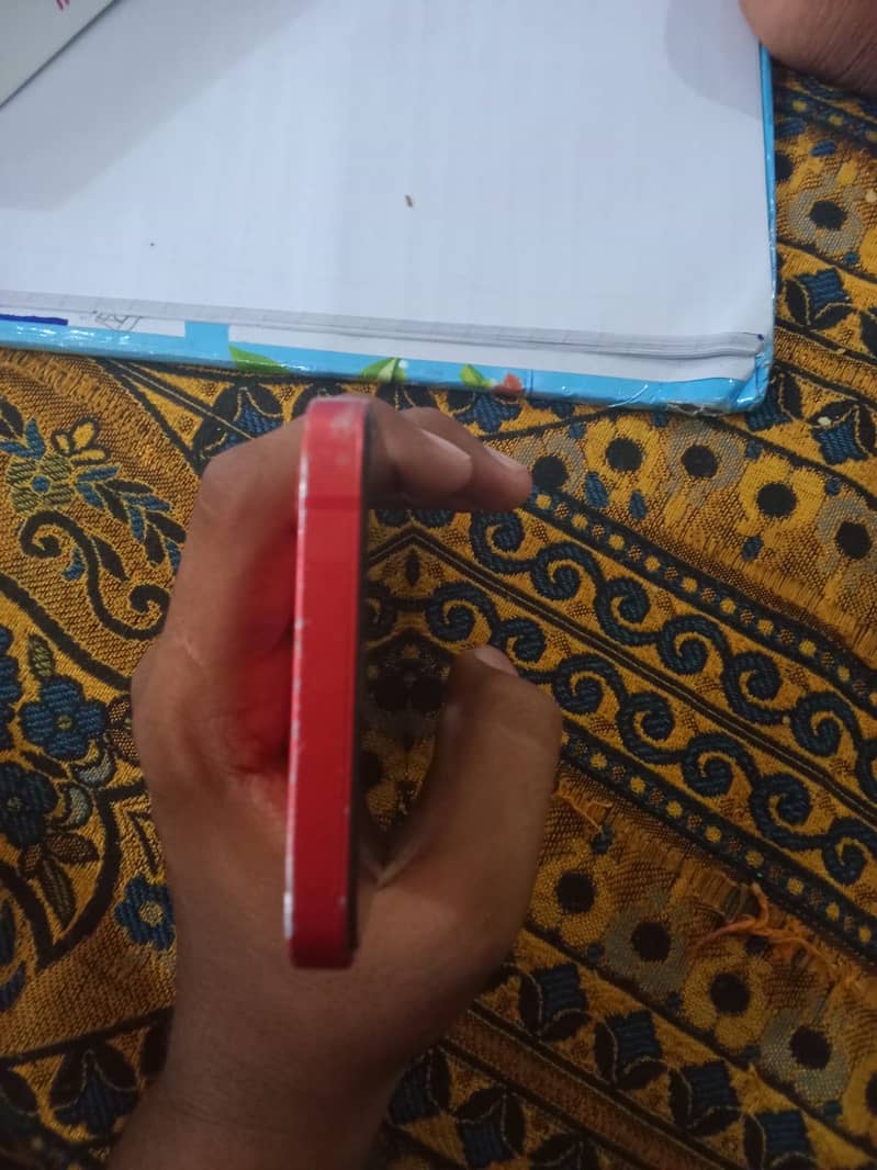 Apple iPhone 12 3