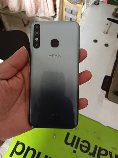 Infinix Hot 8