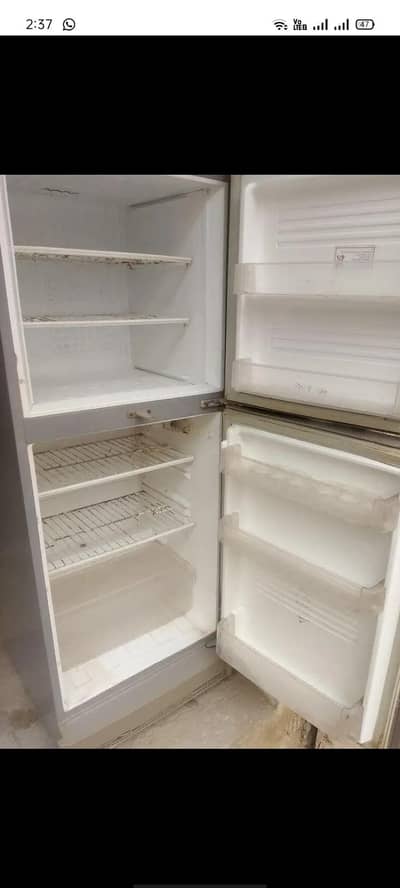 PEl re refrigerator