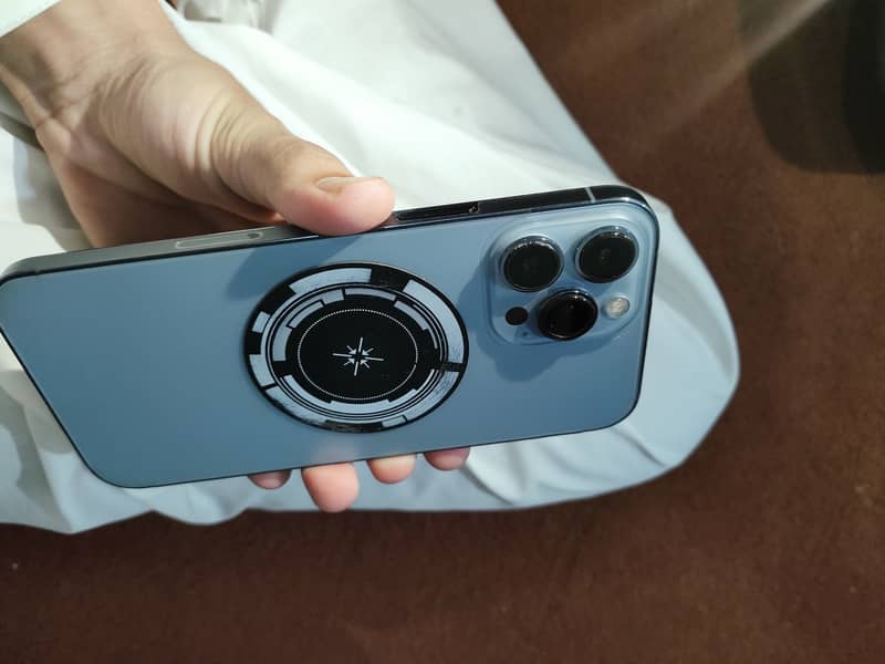 Apple iPhone 13 Pro Max 5