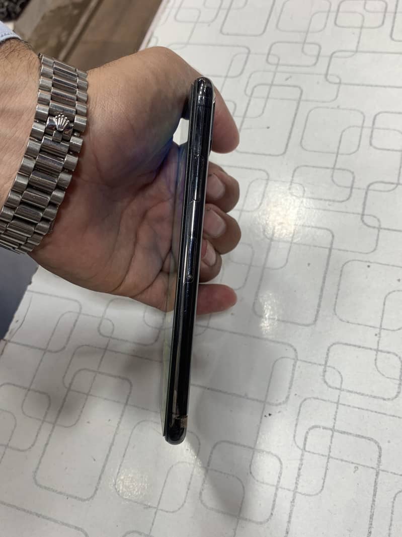 Apple iPhone X 2