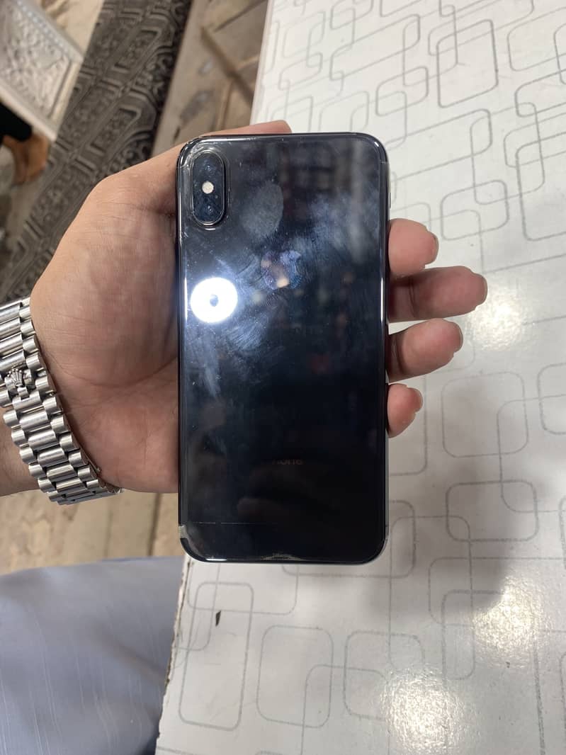 Apple iPhone X 3