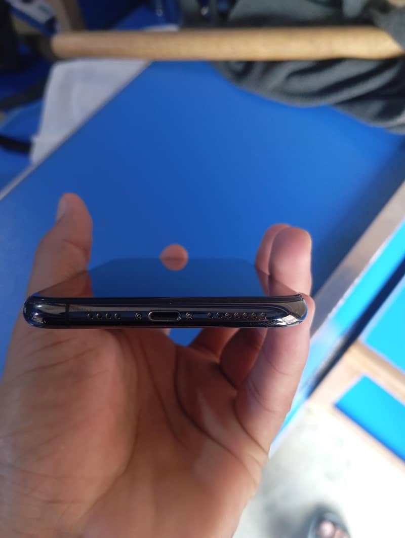 Apple iPhone 11 Pro Max 3