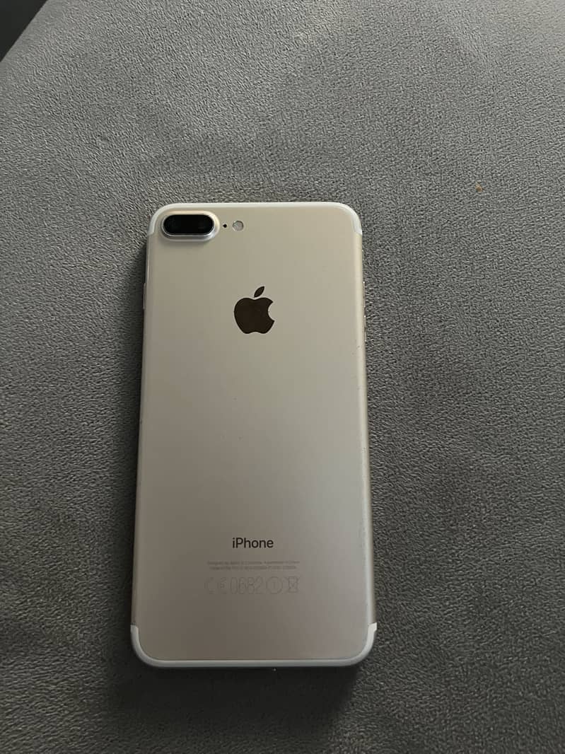 Apple iPhone 7 Plus 0