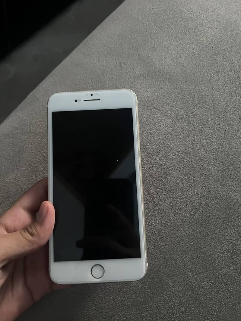 Apple iPhone 7 Plus 7