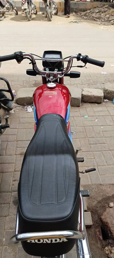 Honda 70 Karachi number first owner