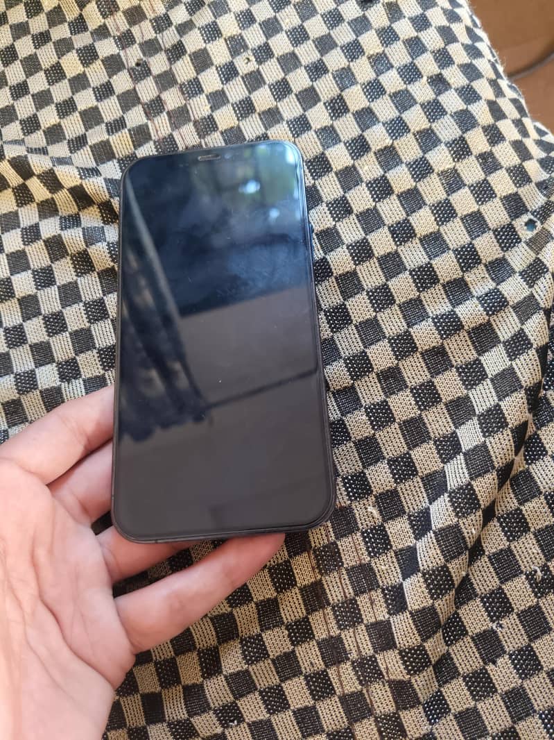 Apple iPhone 12 Pro 4