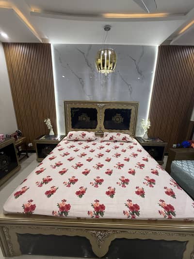 Dico polish king size bed with side tables and dressing table