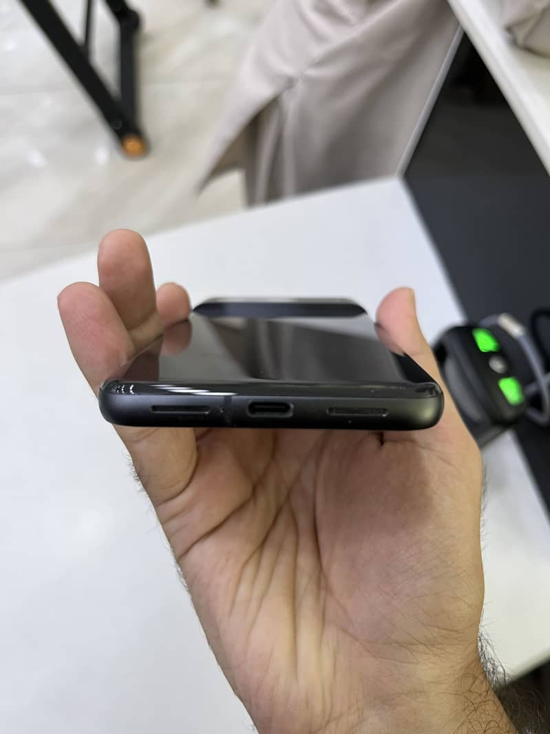 Google Pixel 8 5