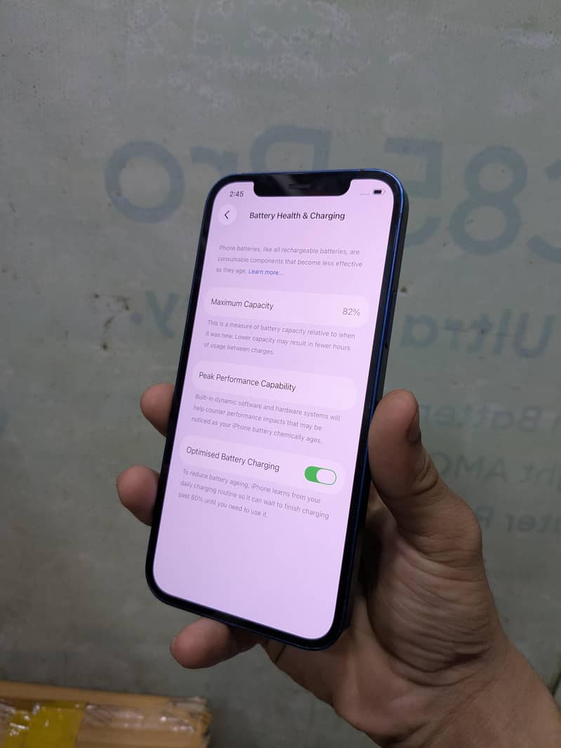 Apple iPhone 12 3