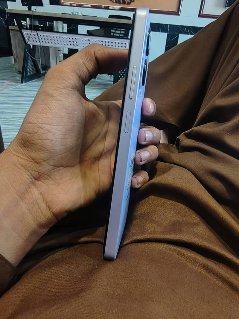 Honor Play 4