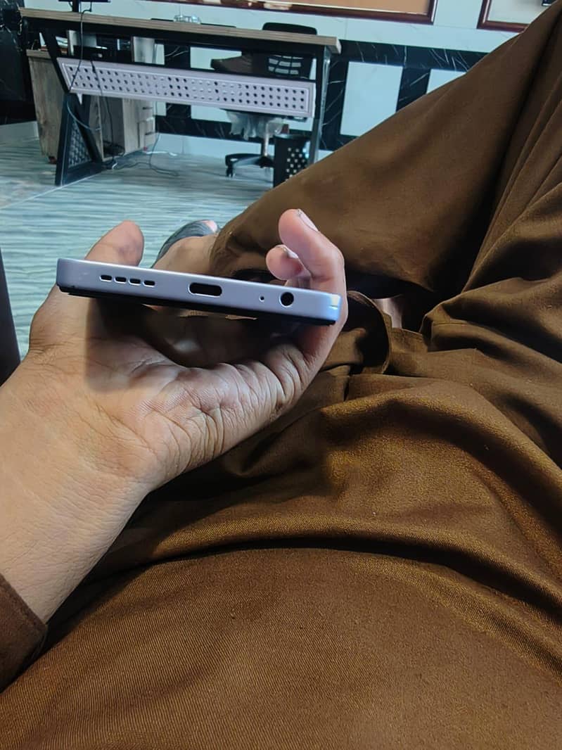 Honor Play 5