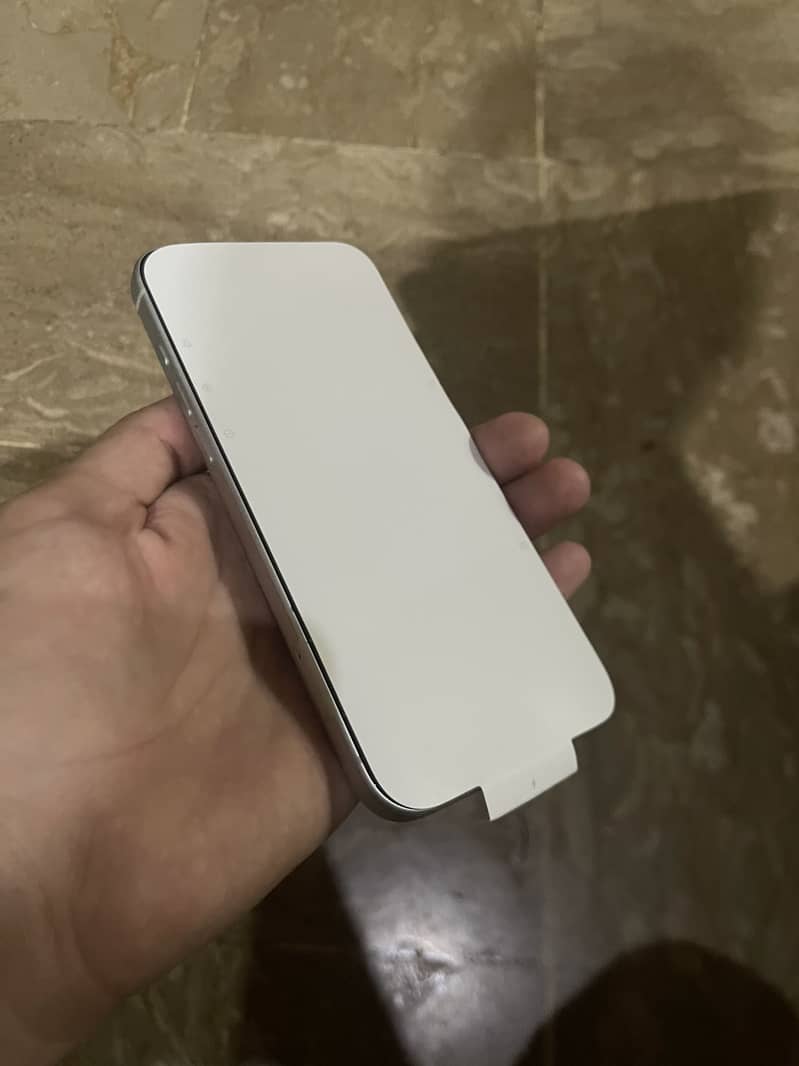 Apple iPhone 17 Pro Max 2