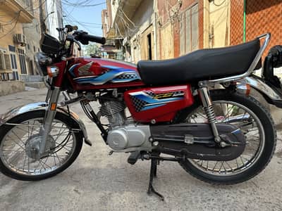 Honda cg125 like a new buy and ride no any fult ready to ride serious