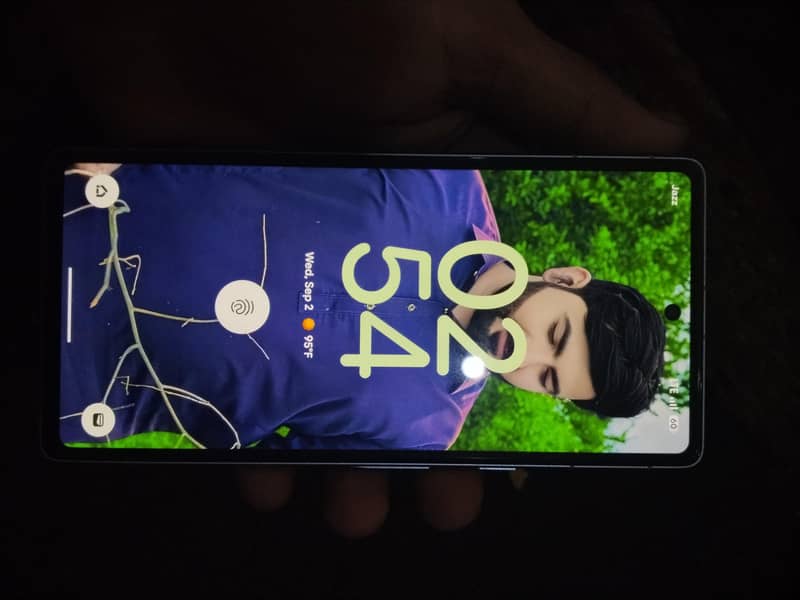 Google Pixel 7a 5