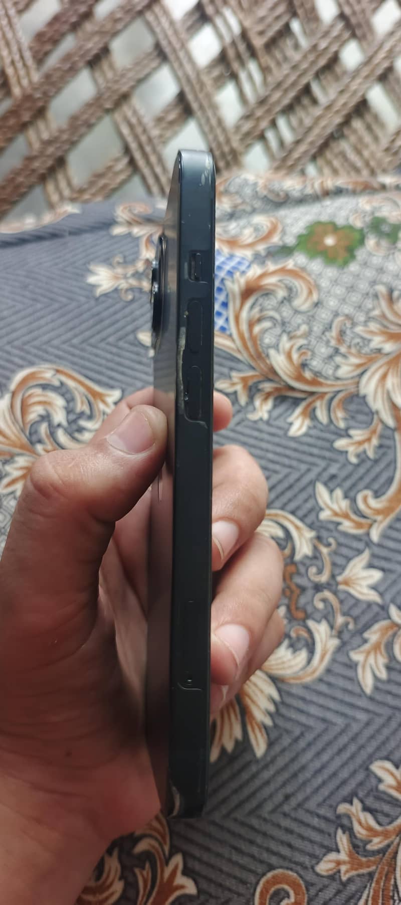 Apple iPhone 13 3