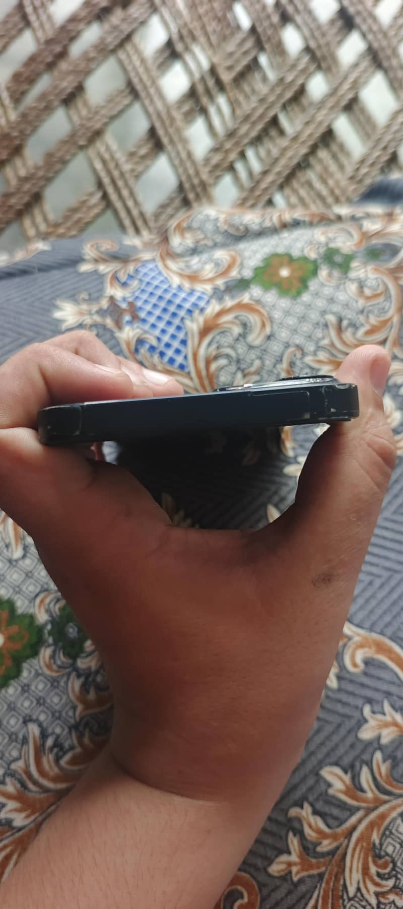 Apple iPhone 13 7