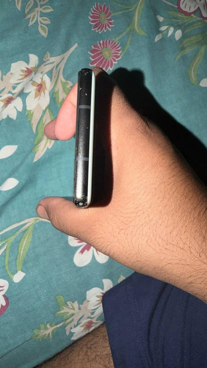 Google Pixel 6a 5