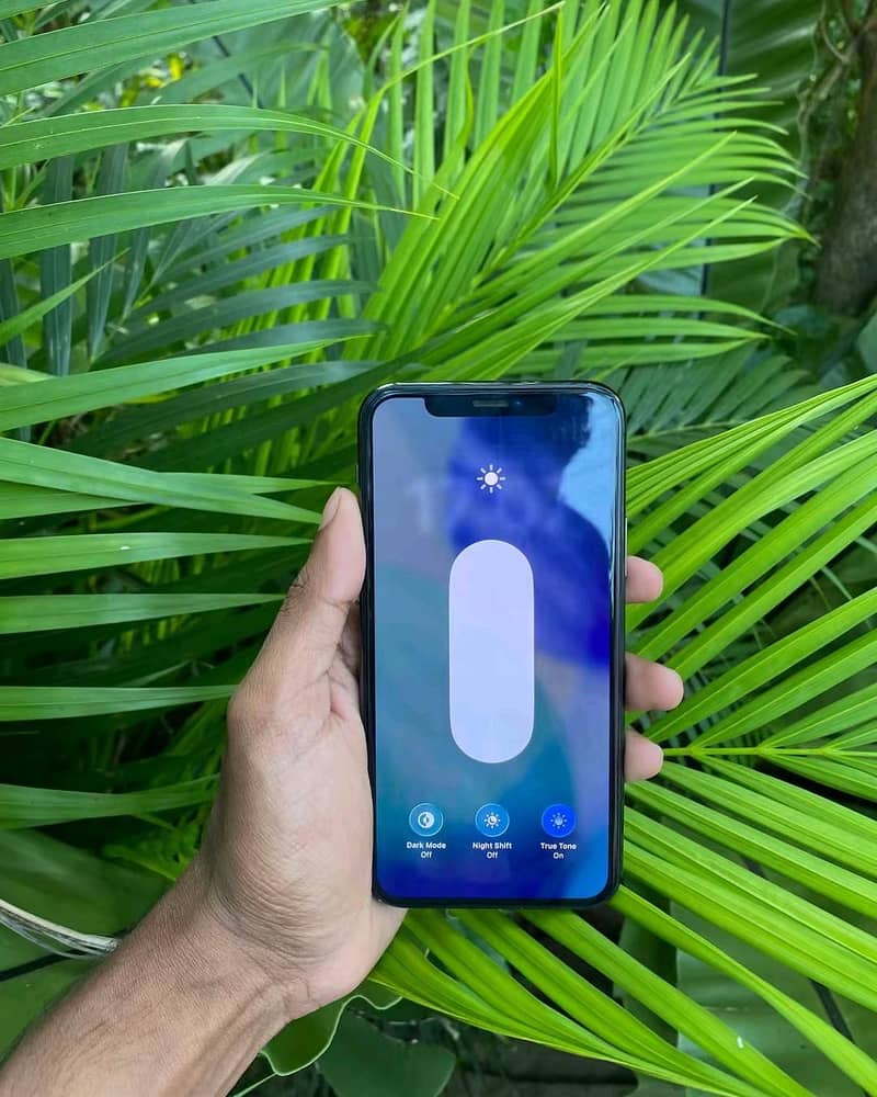 Apple iPhone 11 Pro 3
