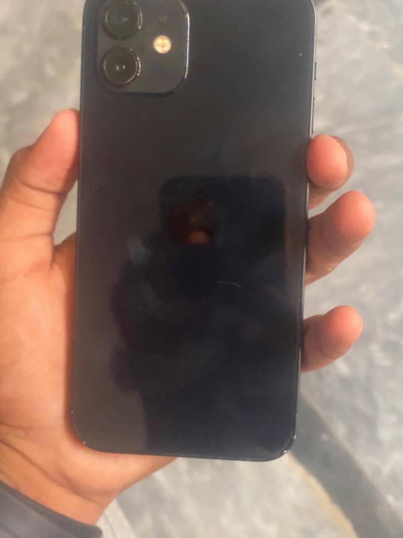 Apple iPhone 12 3