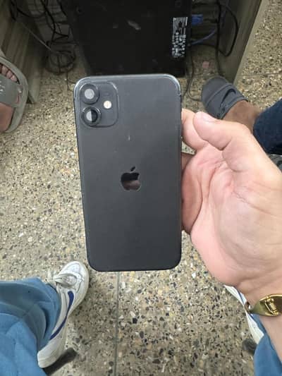 iPhone 11 | 64GB | Factory Unlock | Non PTA
