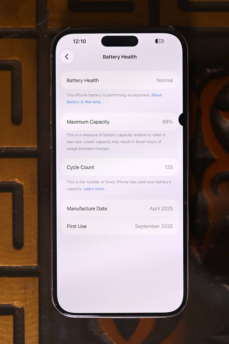 Apple iPhone 16 Pro Max 2