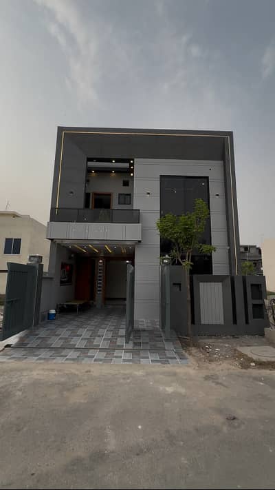 5-Marla Ultra Modern Design House with End Finishing Available For Sale In Al Jalil Garden