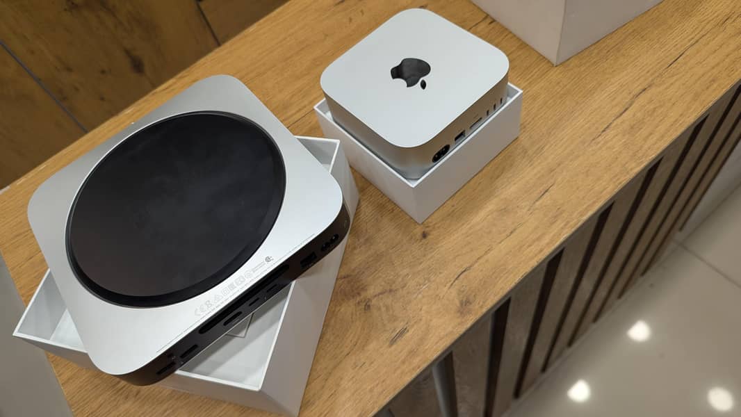 Mac Mini M4 Mac Mini M1  ( Read Description) 4