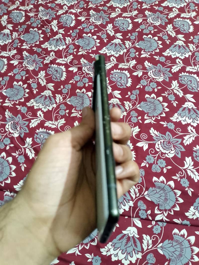 Google Pixel 6 4