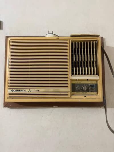 2 WINDOW AC 1-GENERAL IN WORKING CONDITION