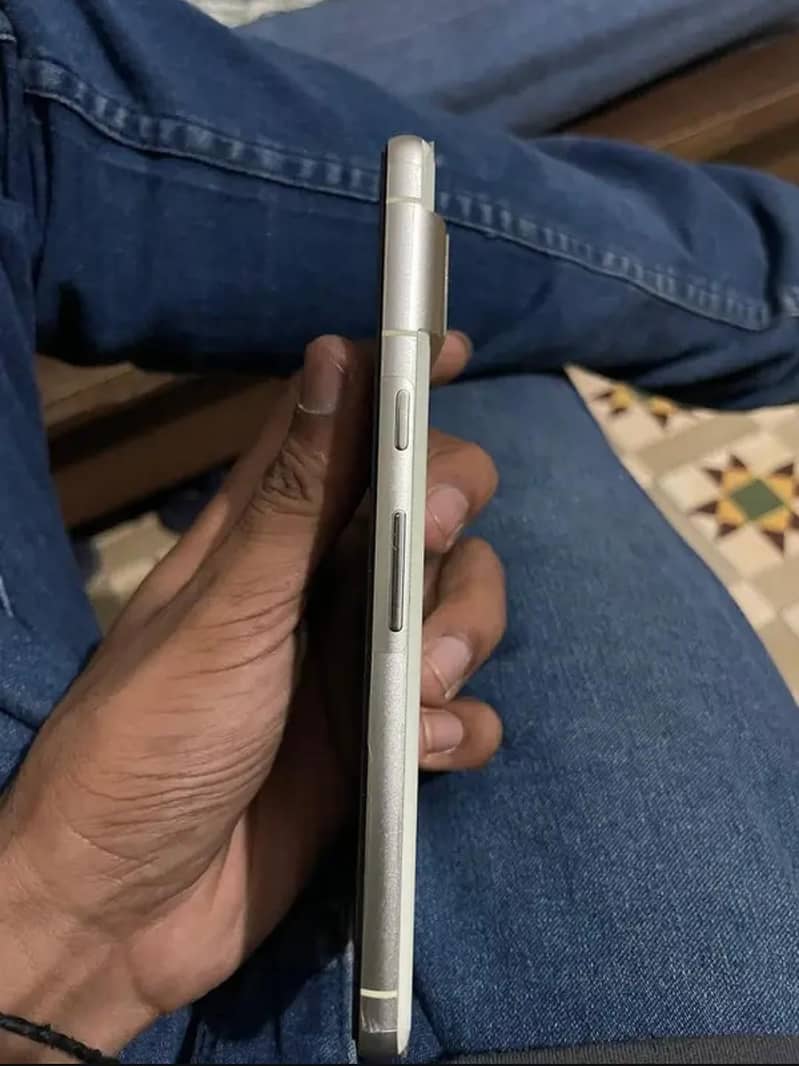 Google Pixel 7 2