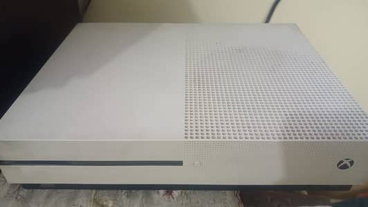 Xbox One S 1TB special edition with 2 controllers