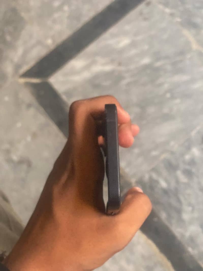 Apple iPhone 12 2