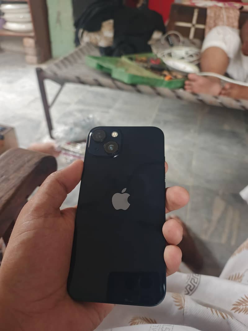 Apple iPhone 13 1