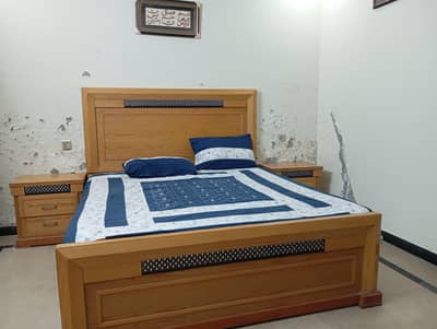 King size Bed Set + 2 Side Tables + Dressing + Mattress