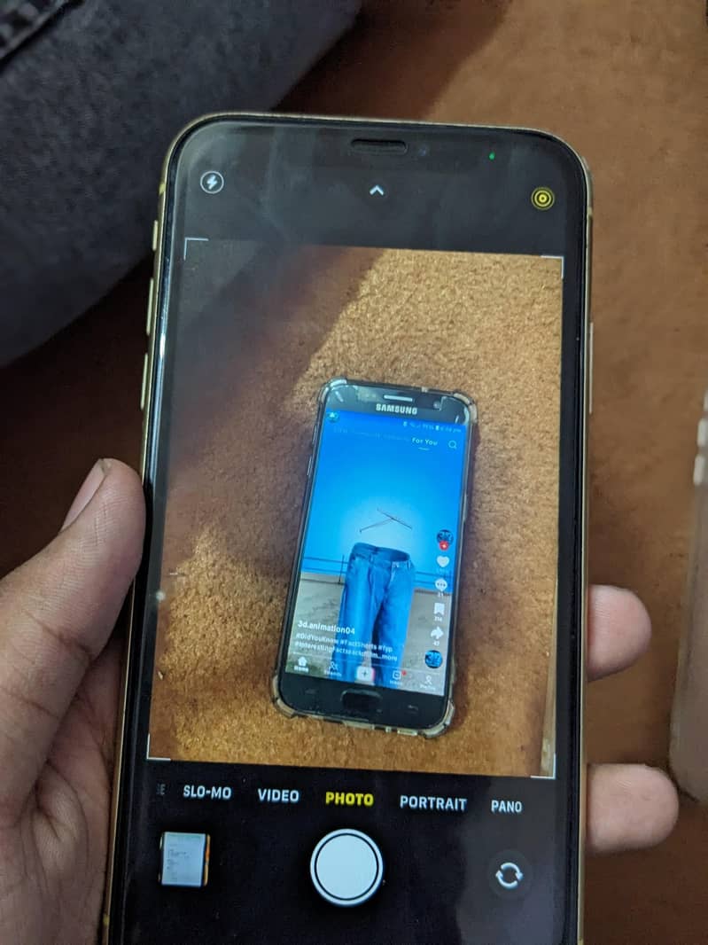 Apple iPhone XR 6