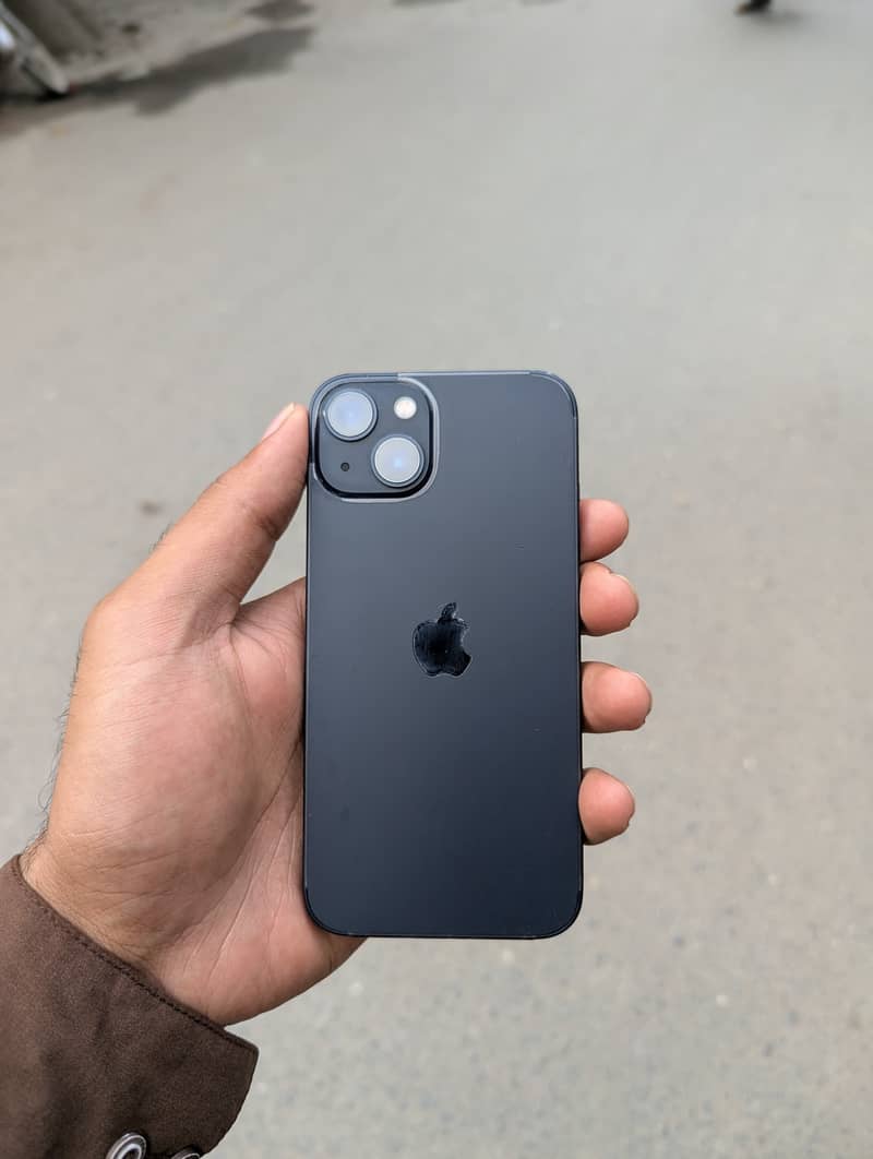 Apple iPhone 13 1