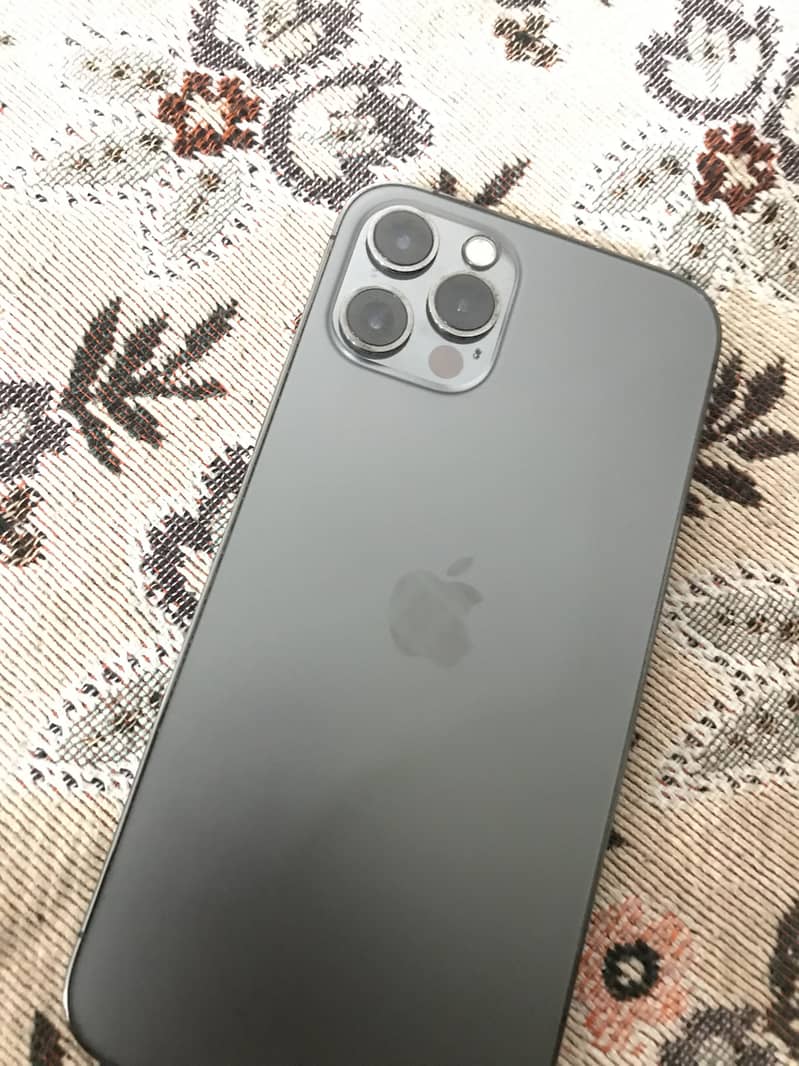 Apple iPhone 12 Pro 1
