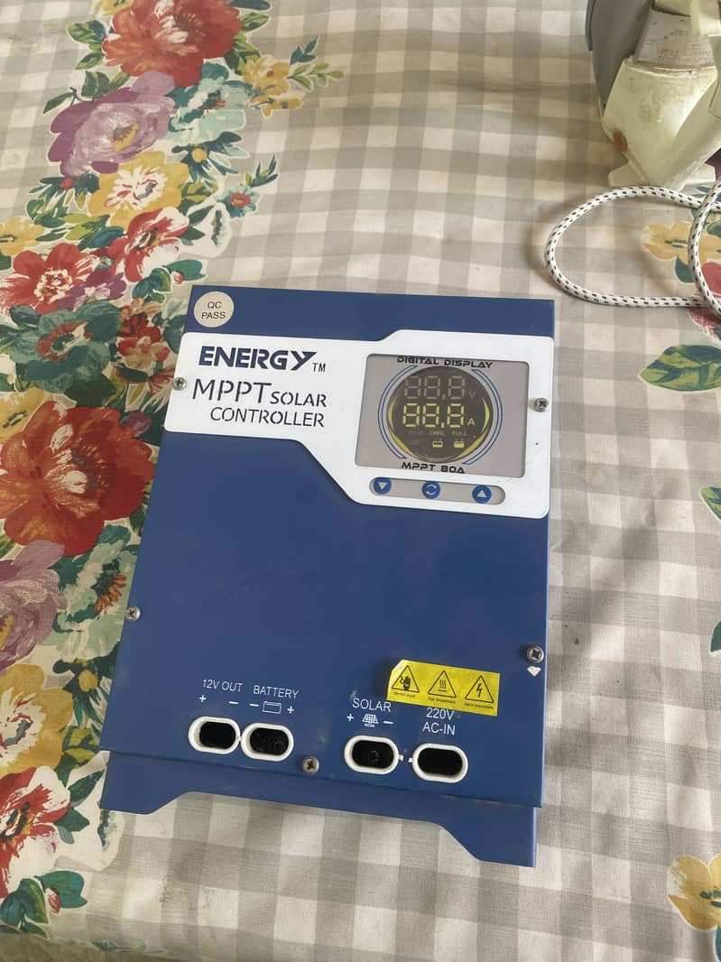 MPPT CONTROLER 1