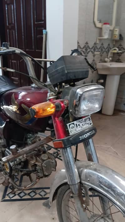 Metro 70cc bike